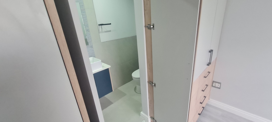 4 Bedroom Property for Sale in Mossel Bay Central Western Cape